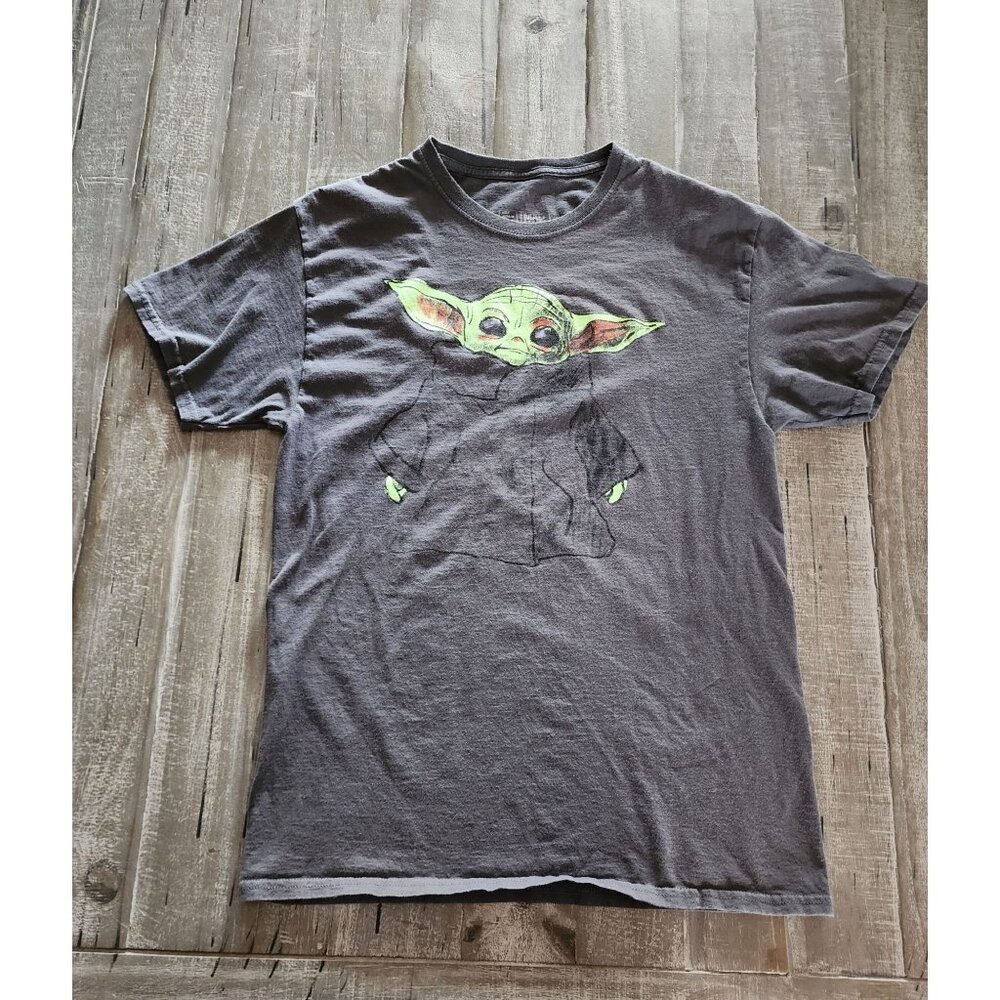 Mad Engine Star Wars Mandalorian Grogu Mens T-Shirt Size‎ Medium Black Cotton